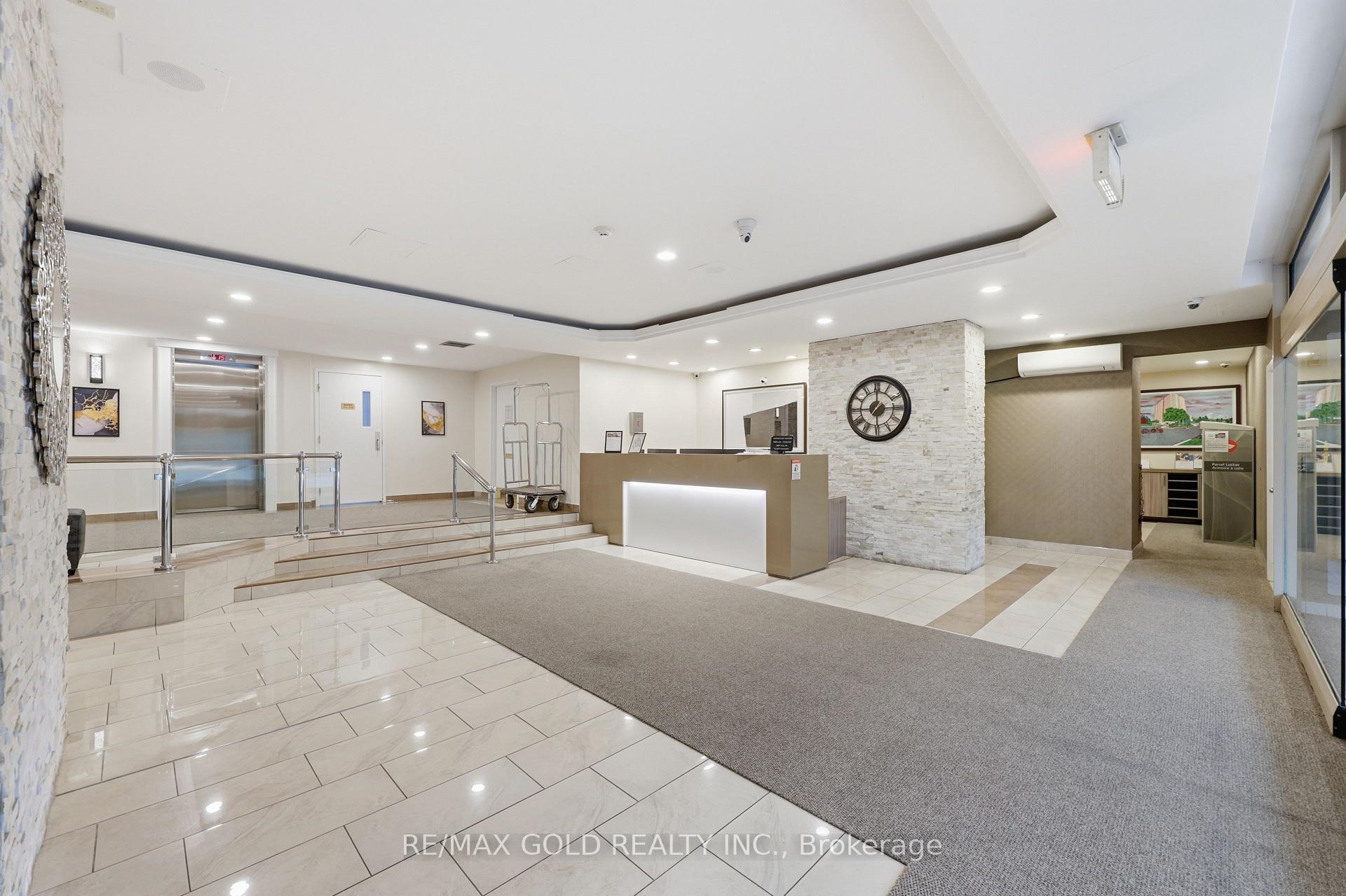 Photo 14 of Unit ph08, 61 Markbrook Lane, Etobicoke, Mount Olive-Silverstone-Jamestown — HOMEH