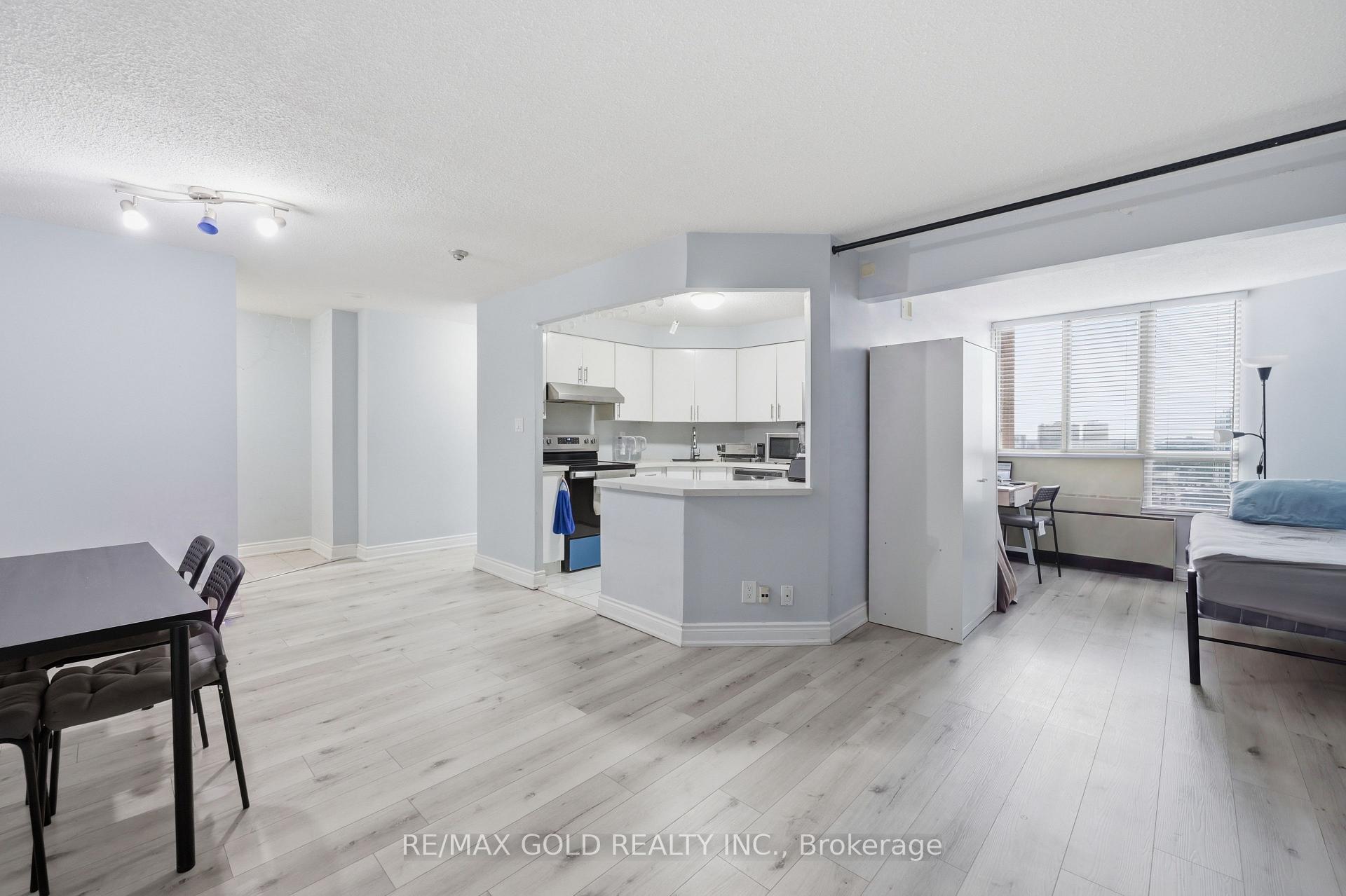Photo 26 of Unit ph08, 61 Markbrook Lane, Etobicoke, Mount Olive-Silverstone-Jamestown — HOMEH