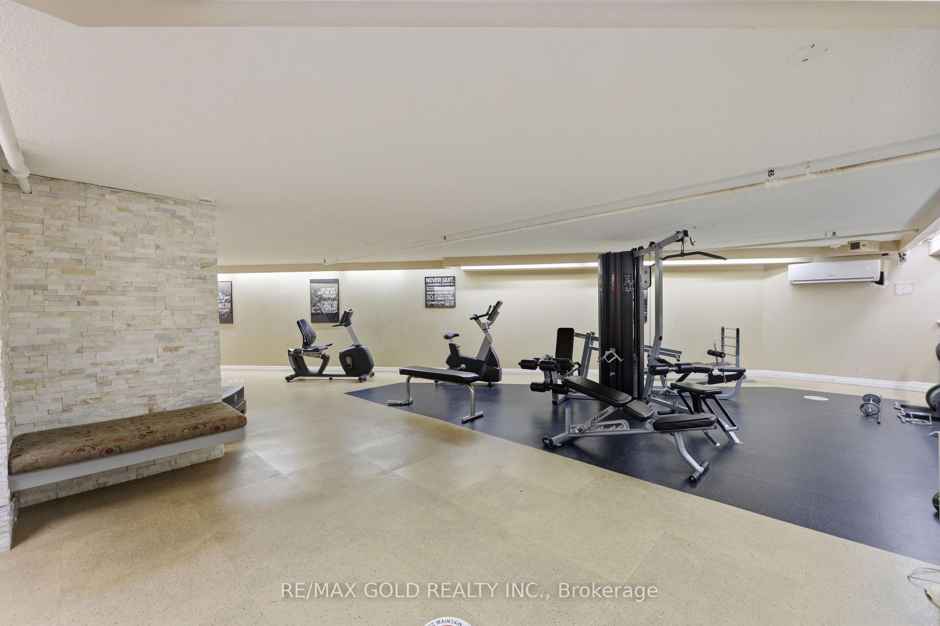 Photo 61 of Unit ph08, 61 Markbrook Lane, Etobicoke, Mount Olive-Silverstone-Jamestown — HOMEH