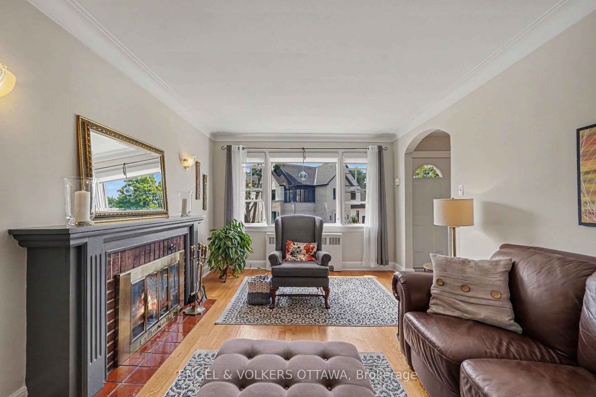 Photo 7 of 107 Ivy Crescent, Ottawa, Lindenlea — HOMEH