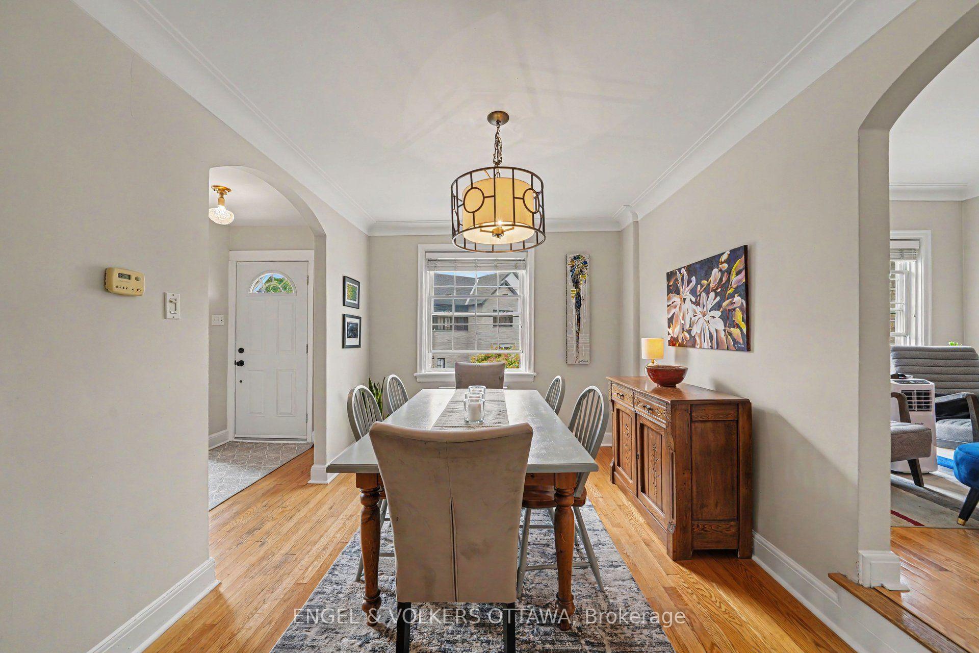 Photo 8 of 107 Ivy Crescent, Ottawa, Lindenlea — HOMEH