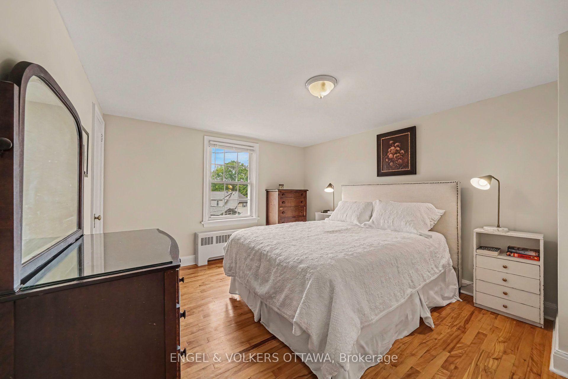 Photo 18 of 107 Ivy Crescent, Ottawa, Lindenlea — HOMEH