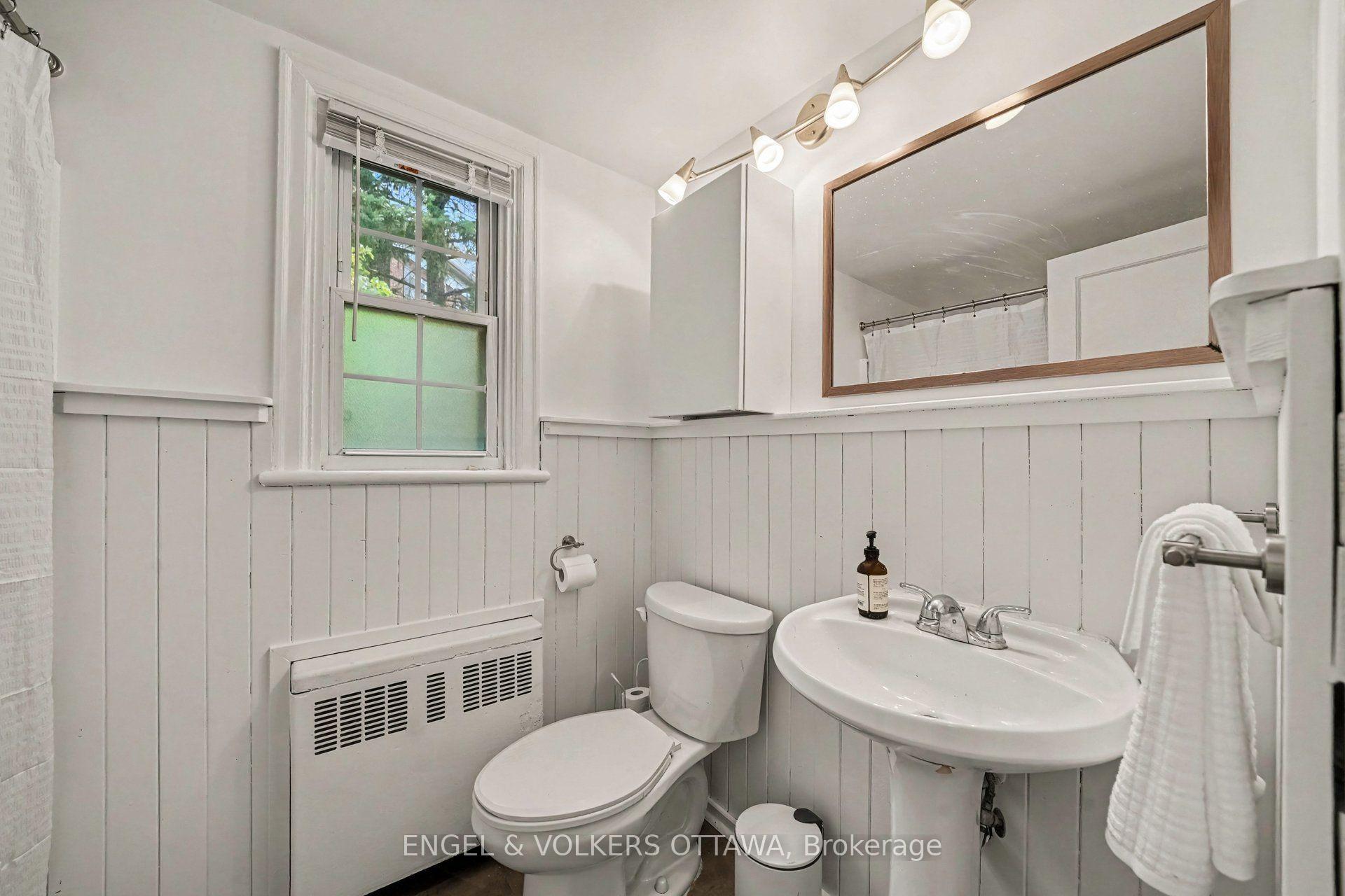 Photo 20 of 107 Ivy Crescent, Ottawa, Lindenlea — HOMEH