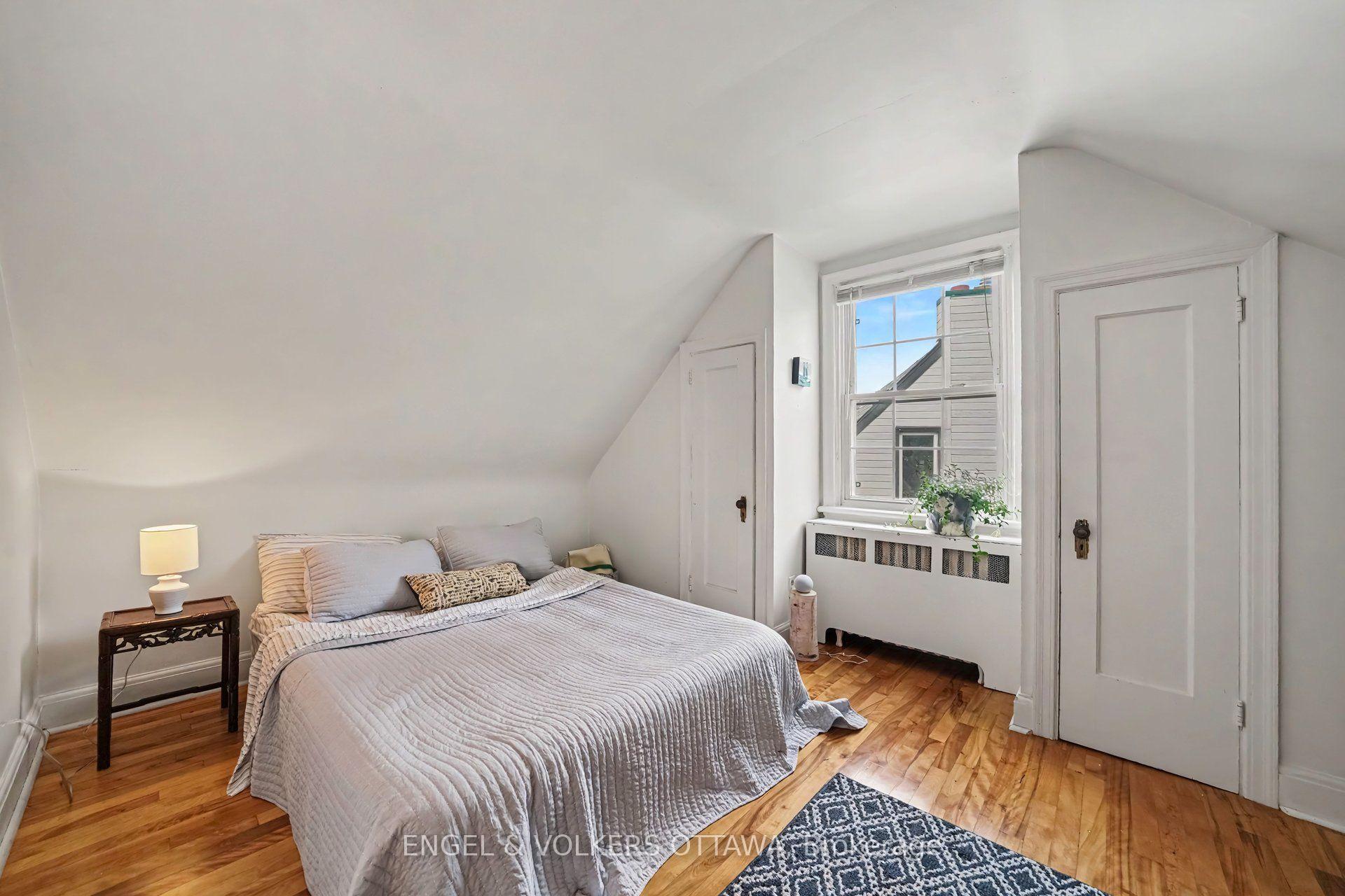 Photo 22 of 107 Ivy Crescent, Ottawa, Lindenlea — HOMEH