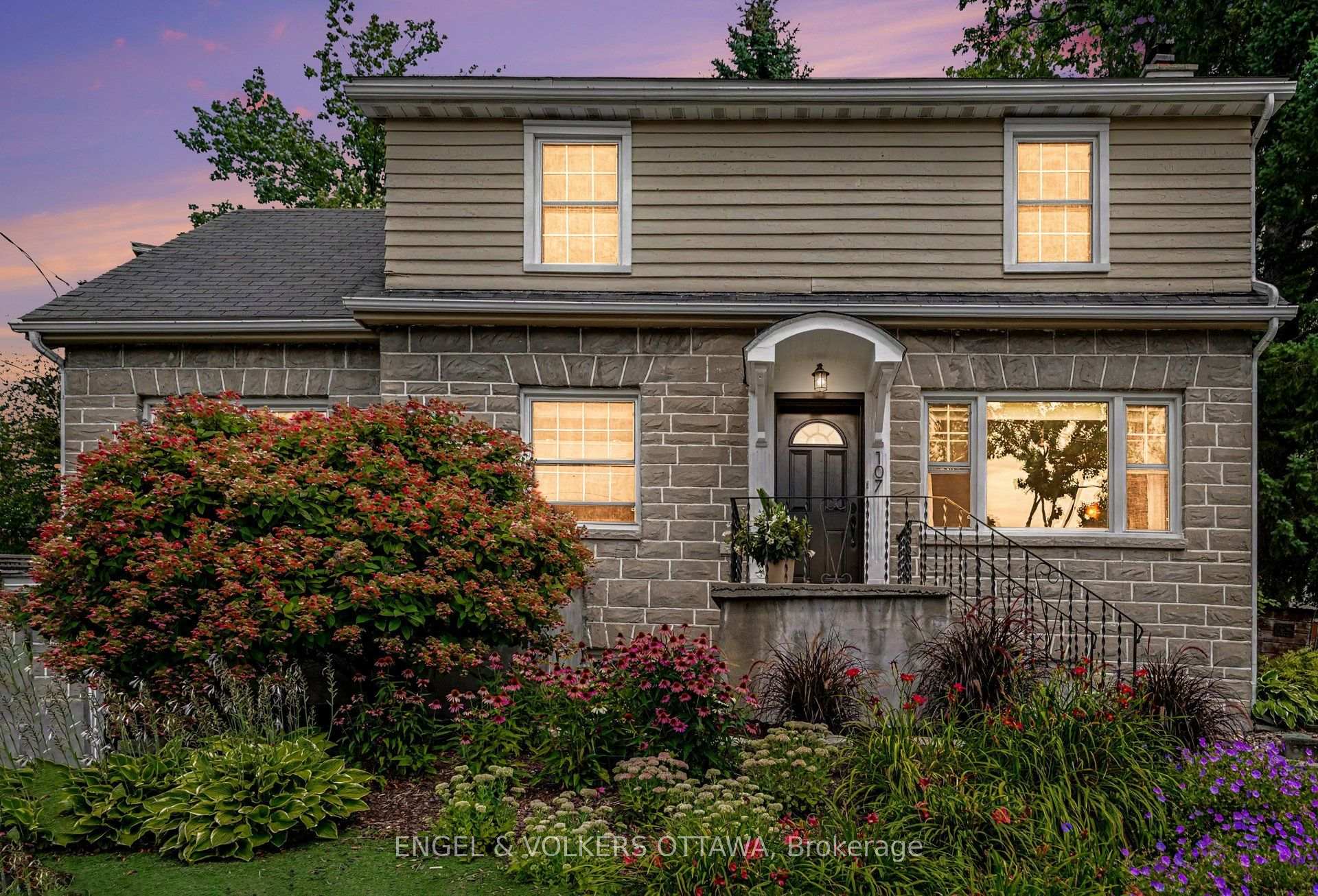 Photo 33 of 107 Ivy Crescent, Ottawa, Lindenlea — HOMEH