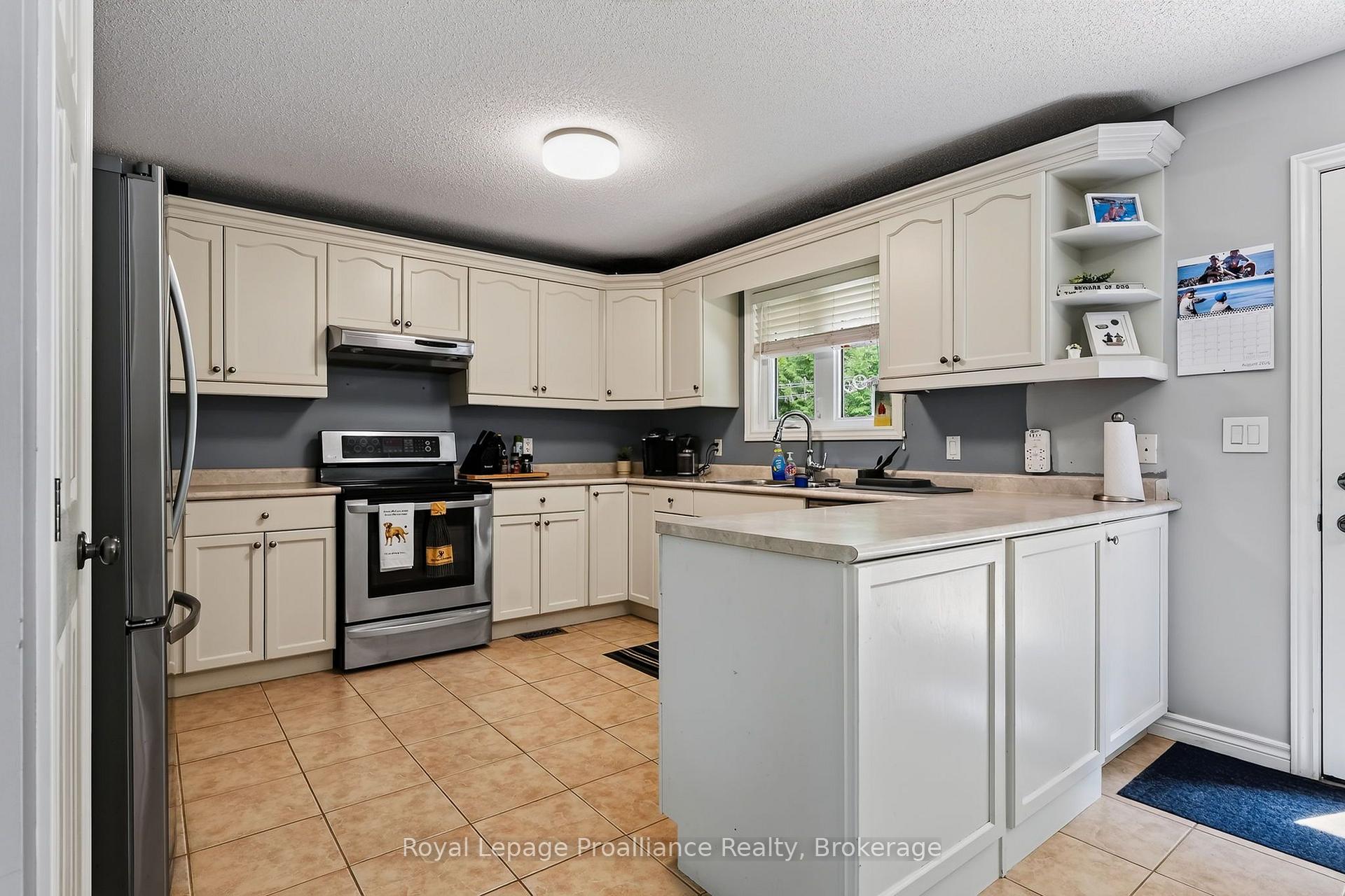 Photo 5 of 137 Abbey Lane, Alnwick/Haldimand, Grafton — HOMEH