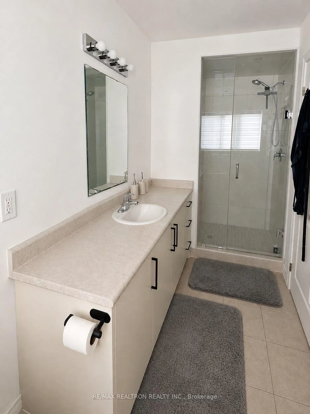 Photo 12 of 186 Closson Drive, Whitby, Rural Whitby — HOMEH