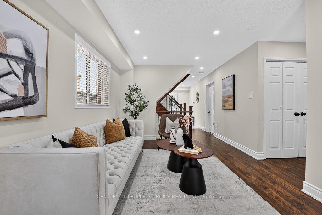 Photo 21 of 50 Penbridge Circle, Brampton, Fletcher's Meadow — HOMEH