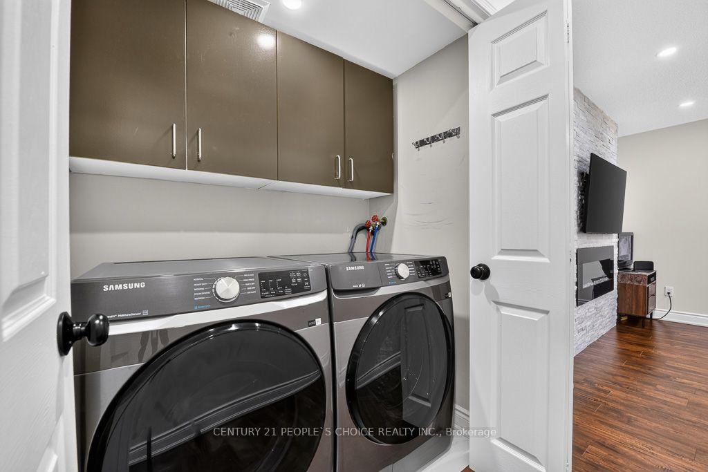 Photo 35 of 50 Penbridge Circle, Brampton, Fletcher's Meadow — HOMEH