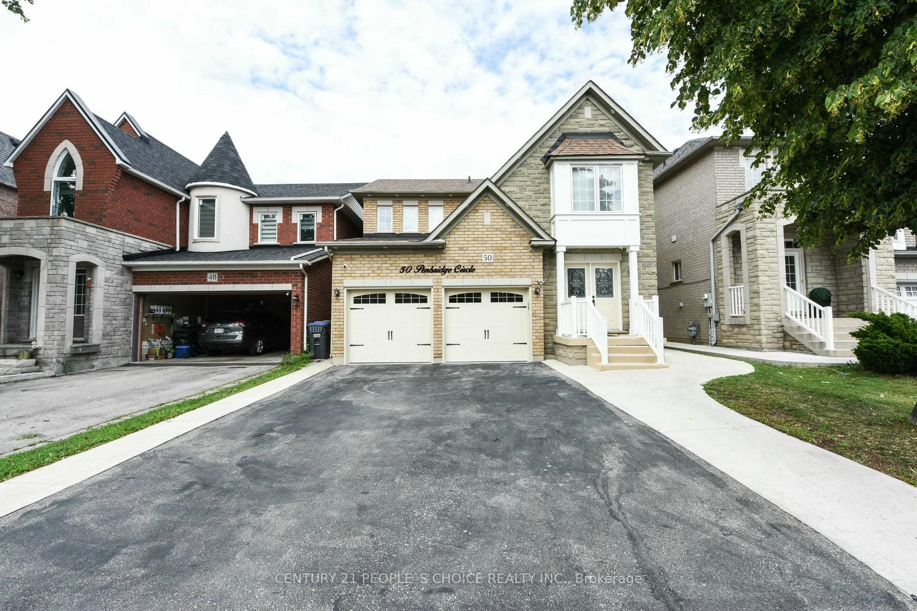 Photo 2 of 50 Penbridge Circle, Brampton, Fletcher's Meadow — HOMEH