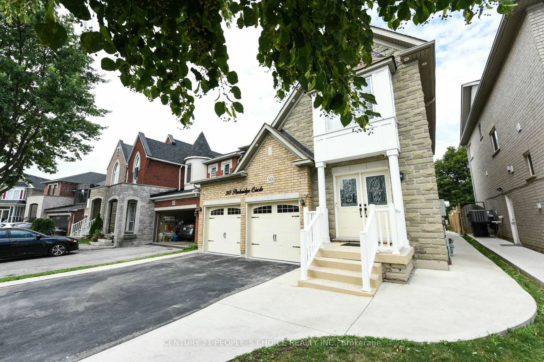 Photo 6 of 50 Penbridge Circle, Brampton, Fletcher's Meadow — HOMEH