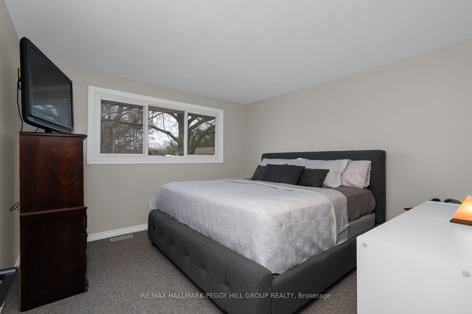 Photo 5 of 201 Dodson Road, Barrie, Painswick North — HOMEH