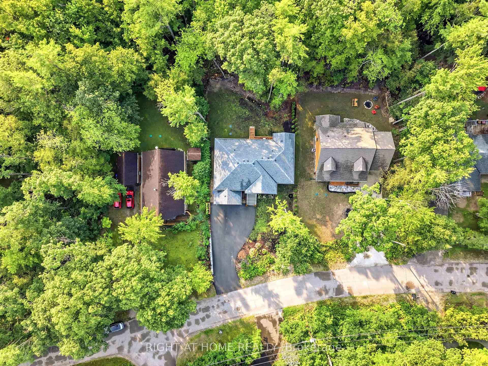 Photo 26 of 48 Nicole Boulevard, Tiny, Rural Tiny — HOMEH
