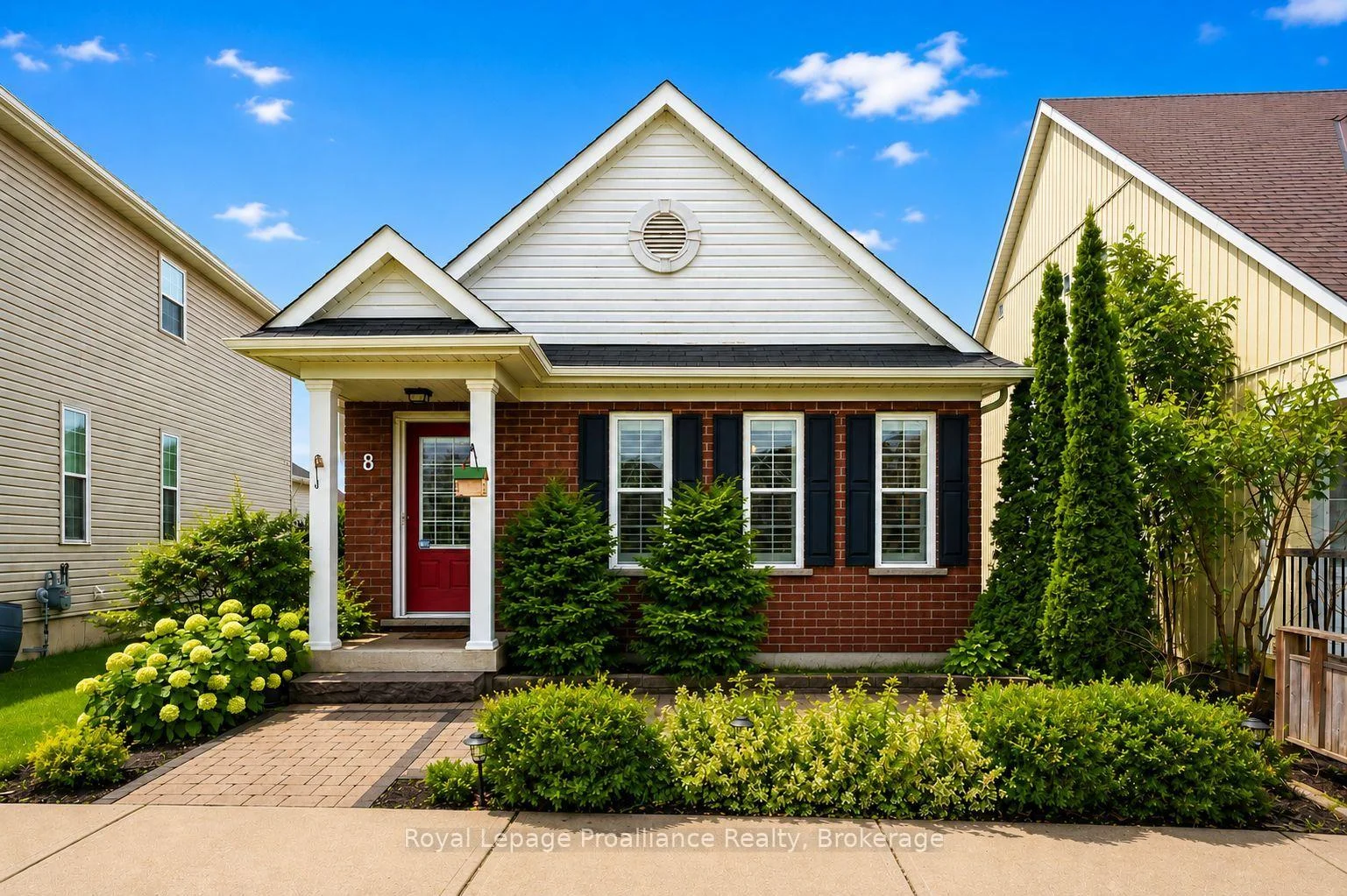 Front of 8 Bigwood Crescent