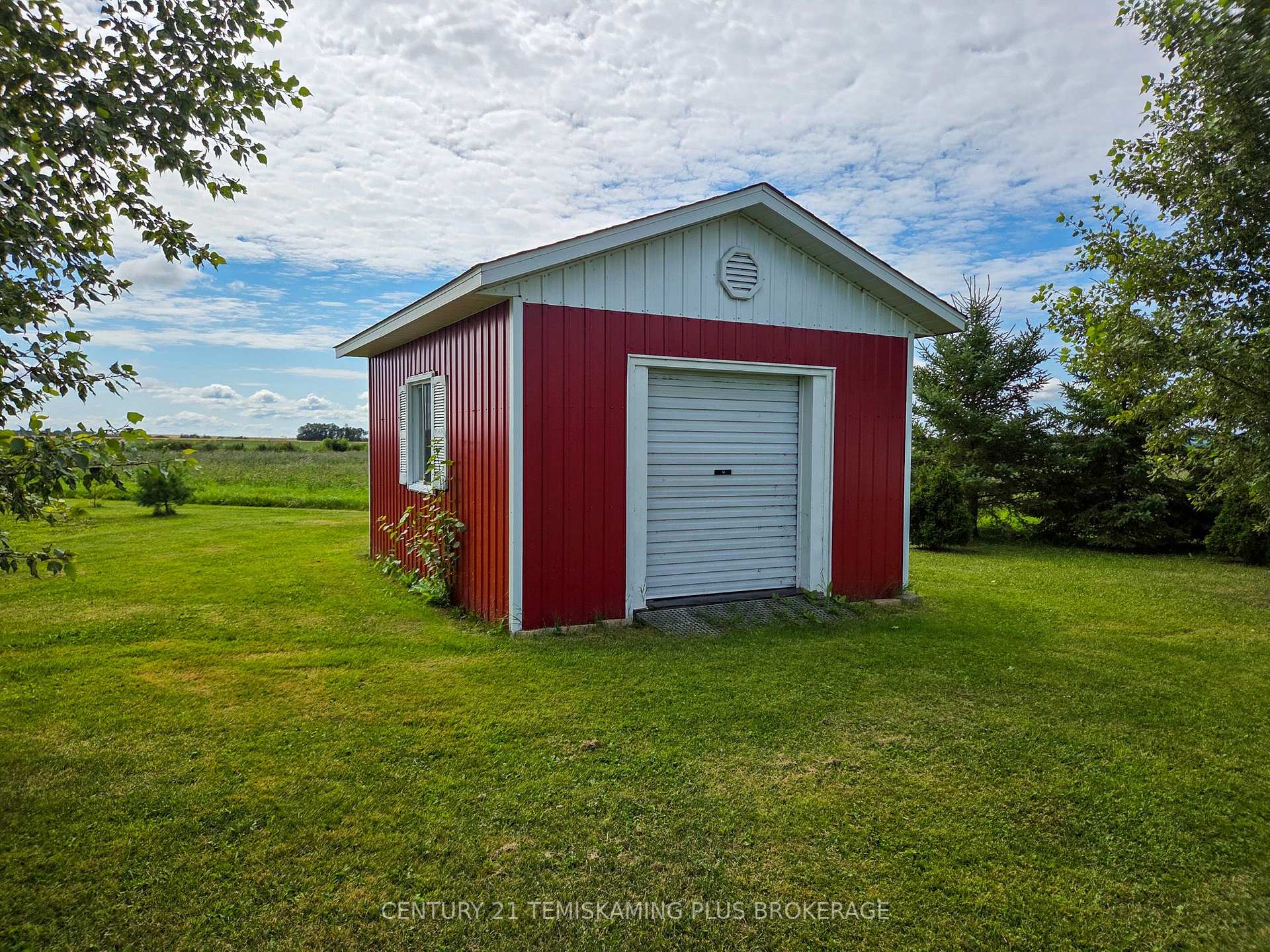 Photo 41 of 045090 Highway 562, Timiskaming, TIM - Outside - Rural — HOMEH