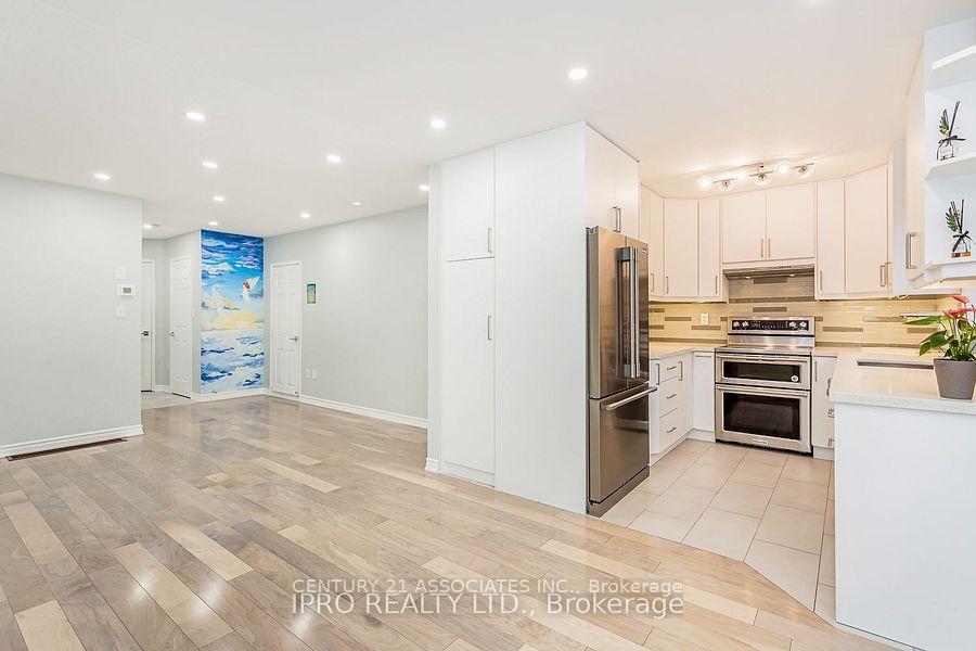 Photo 9 of 2410 Emerson Drive, Burlington, Alton — HOMEH