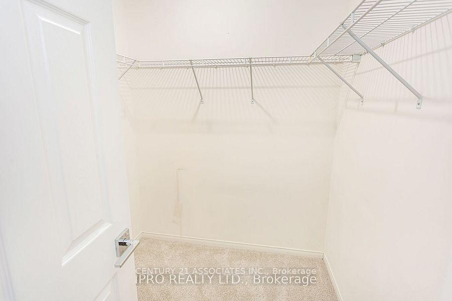 Photo 16 of 2410 Emerson Drive, Burlington, Alton — HOMEH