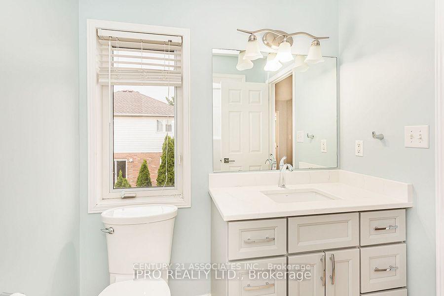 Photo 18 of 2410 Emerson Drive, Burlington, Alton — HOMEH