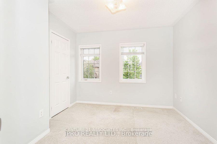 Photo 21 of 2410 Emerson Drive, Burlington, Alton — HOMEH