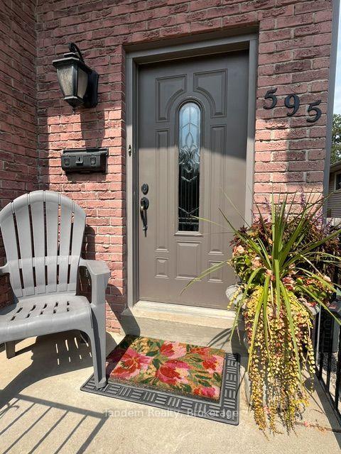 Photo 2 of 595 Beaver Court, Milton, Timberlea — HOMEH