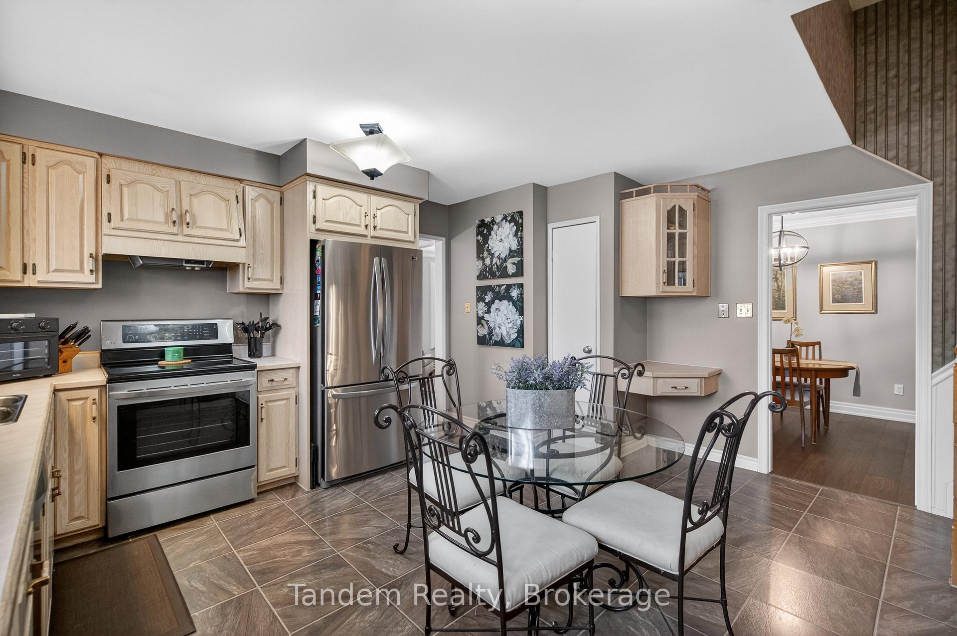 Photo 14 of 595 Beaver Court, Milton, Timberlea — HOMEH