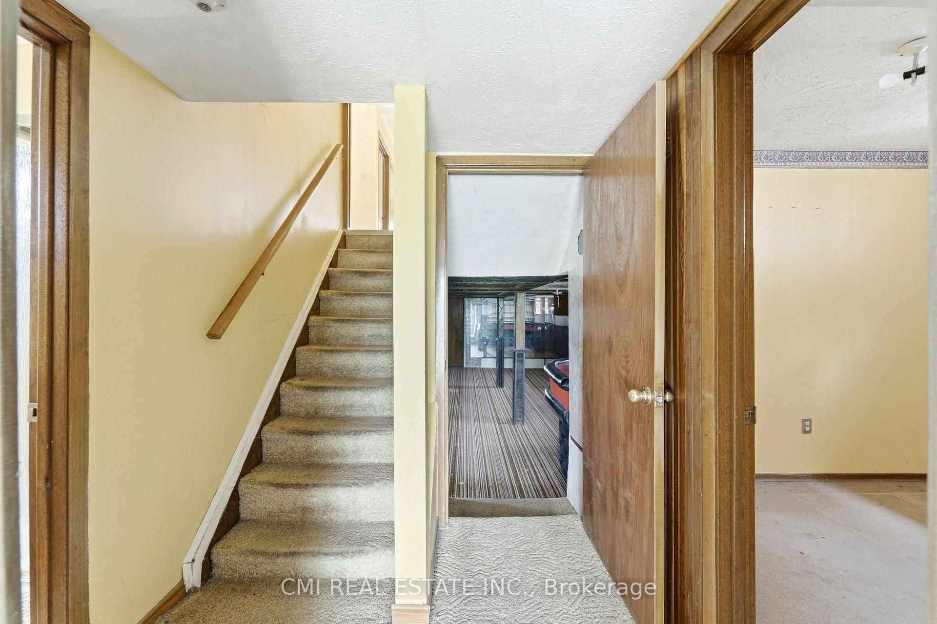 Photo 24 of 185 Lavina Crescent, Hamilton, Mountview — HOMEH