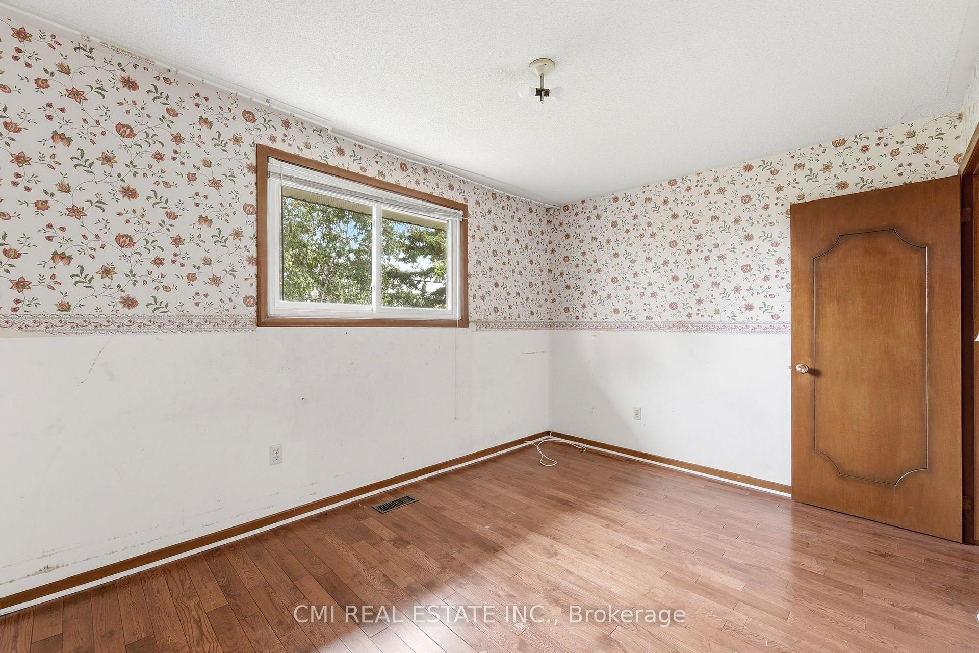 Photo 30 of 185 Lavina Crescent, Hamilton, Mountview — HOMEH