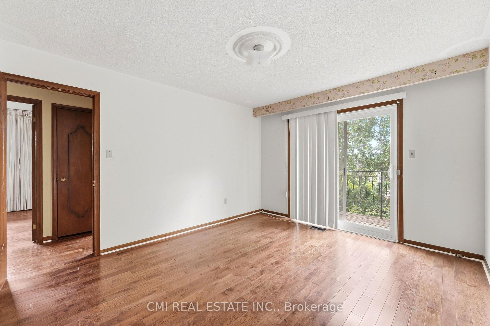 Photo 32 of 185 Lavina Crescent, Hamilton, Mountview — HOMEH
