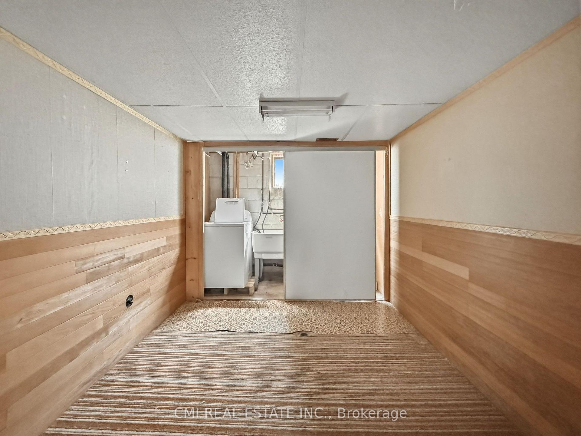 Photo 35 of 185 Lavina Crescent, Hamilton, Mountview — HOMEH