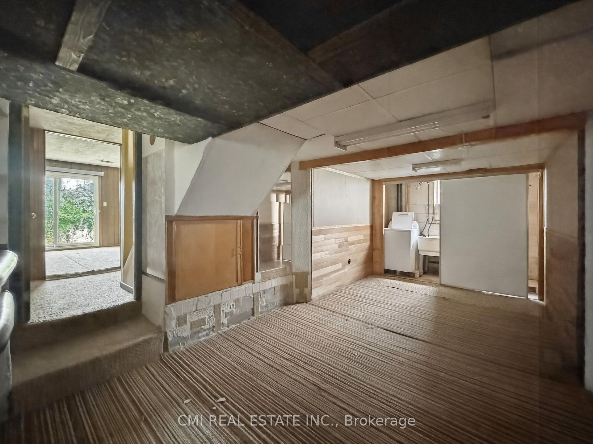 Photo 38 of 185 Lavina Crescent, Hamilton, Mountview — HOMEH