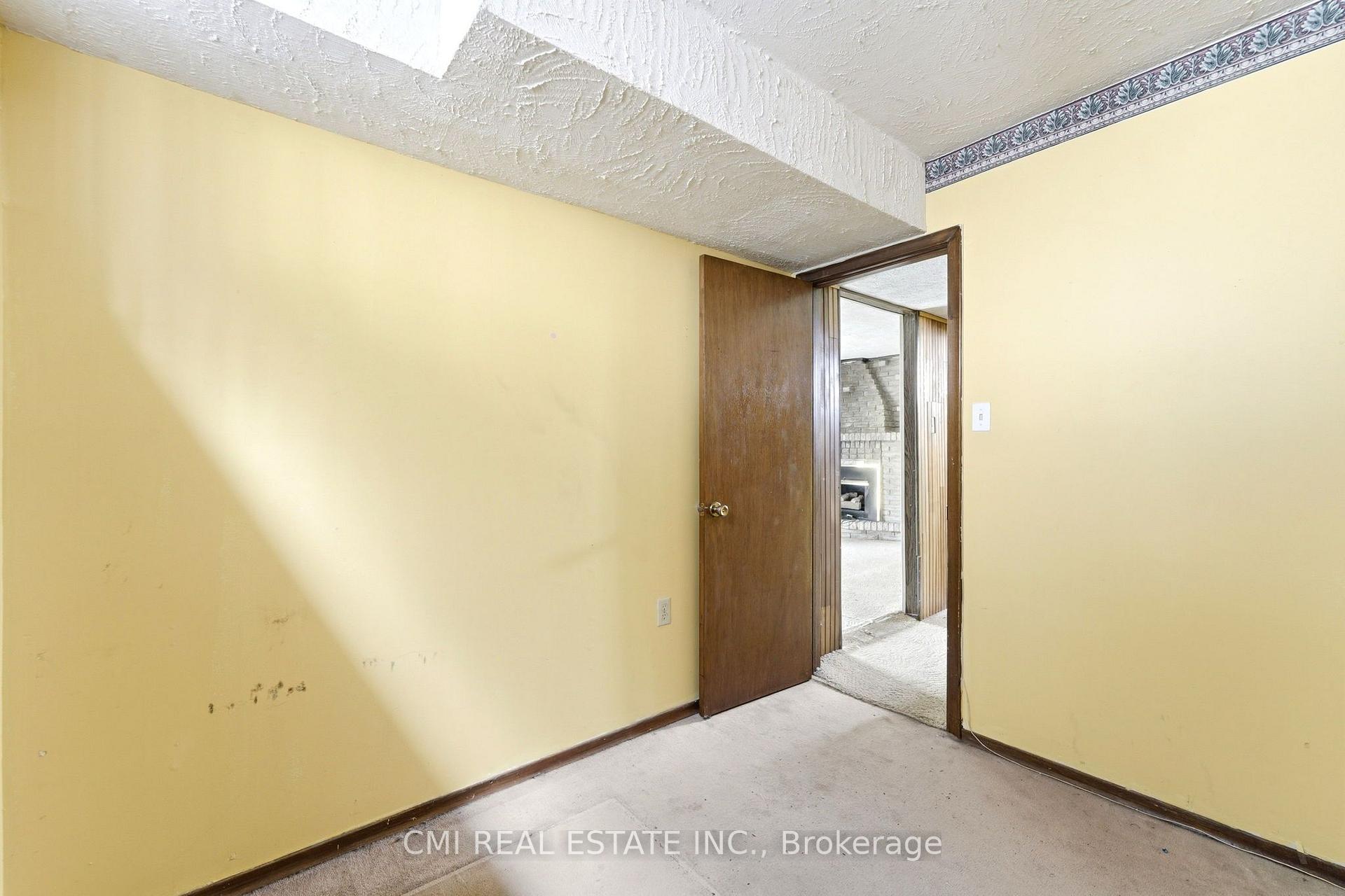 Photo 41 of 185 Lavina Crescent, Hamilton, Mountview — HOMEH