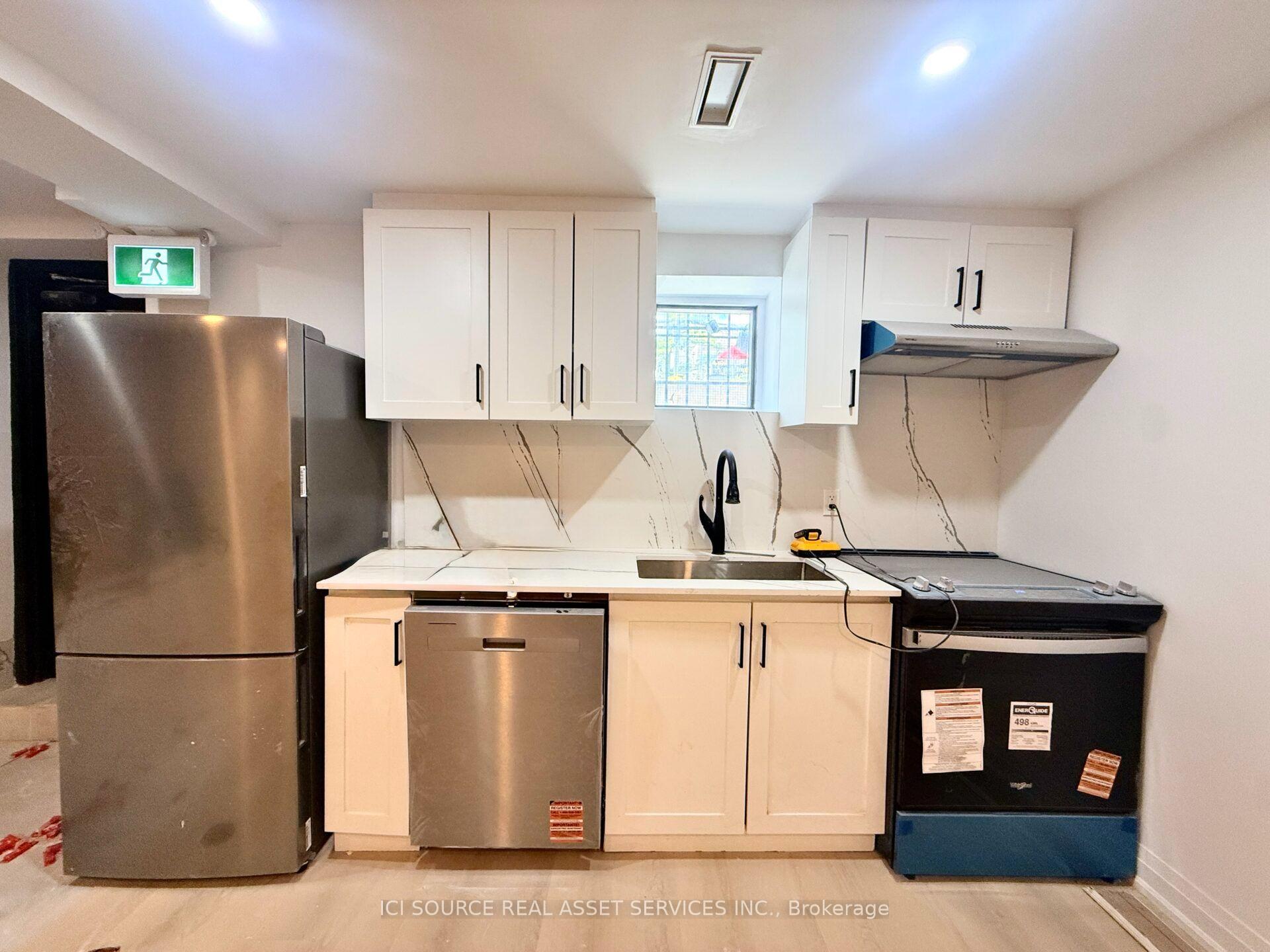 Photo 5 of Unit 6, 36 Brunswick Avenue, Toronto, University — HOMEH