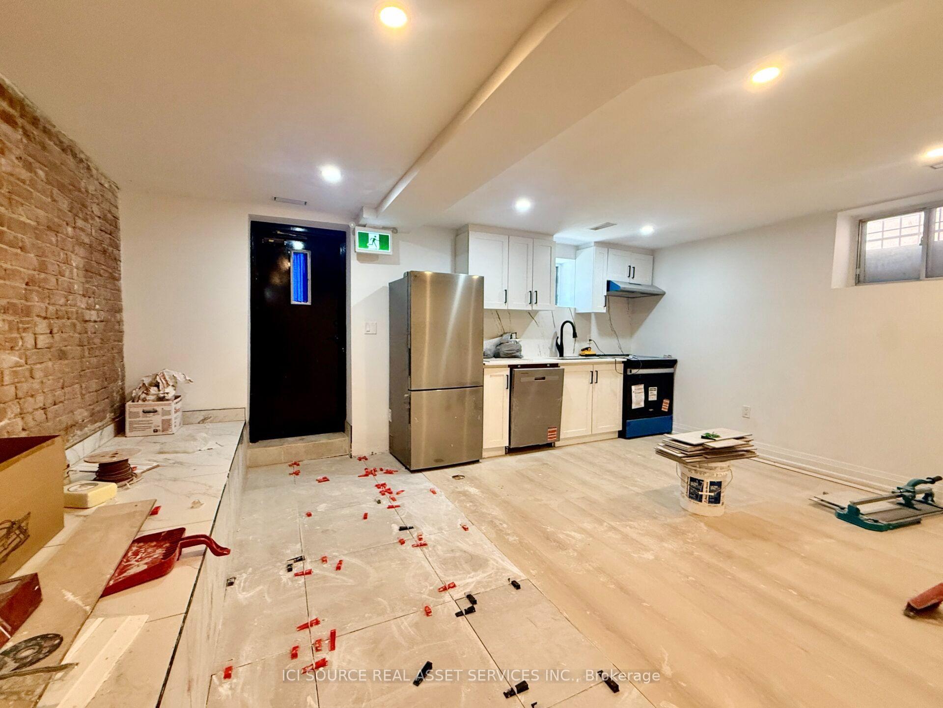 Photo 7 of Unit 6, 36 Brunswick Avenue, Toronto, University — HOMEH