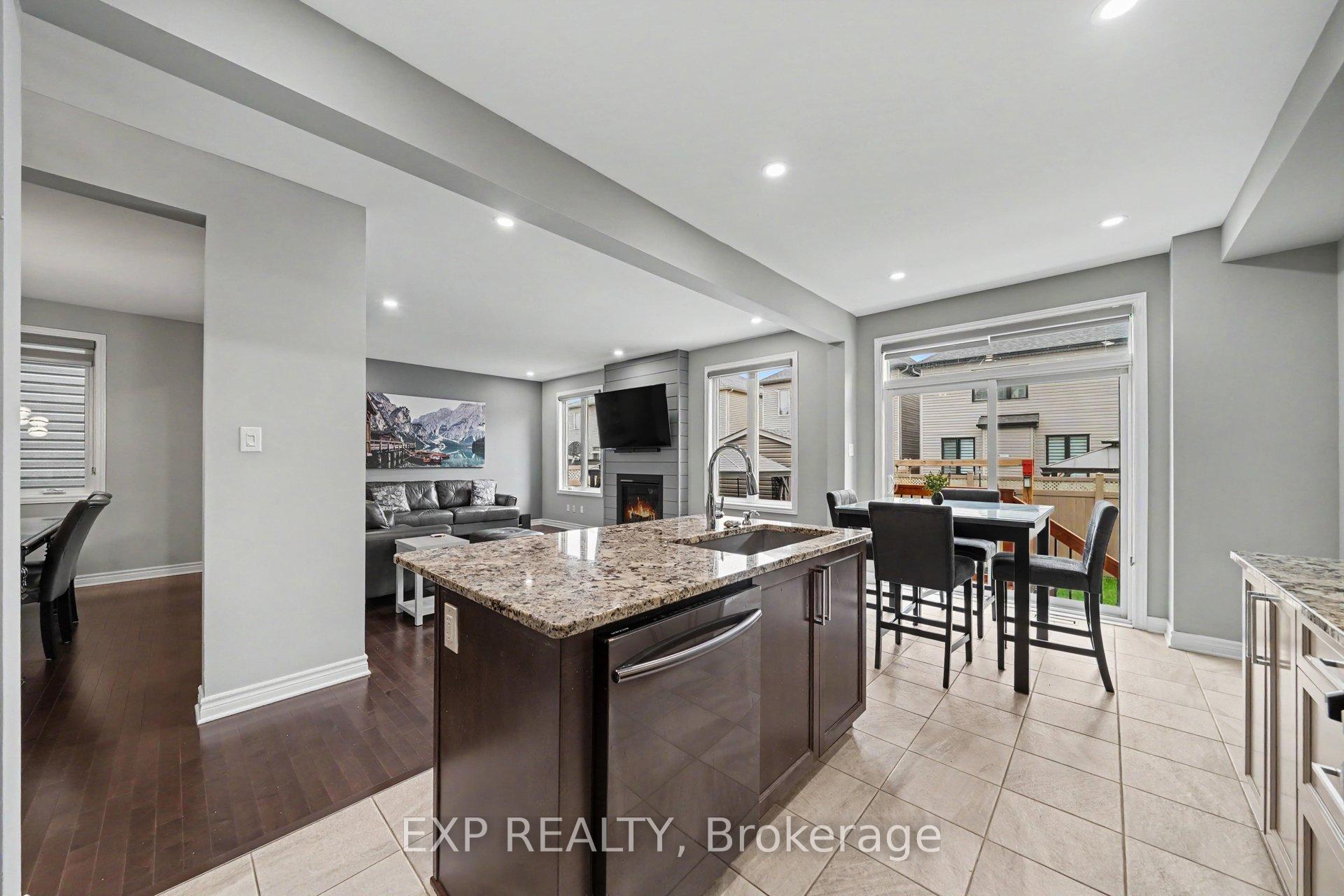 Photo 14 of 707 Cashmere Terrace, Ottawa, Barrhaven - Heritage Park — HOMEH