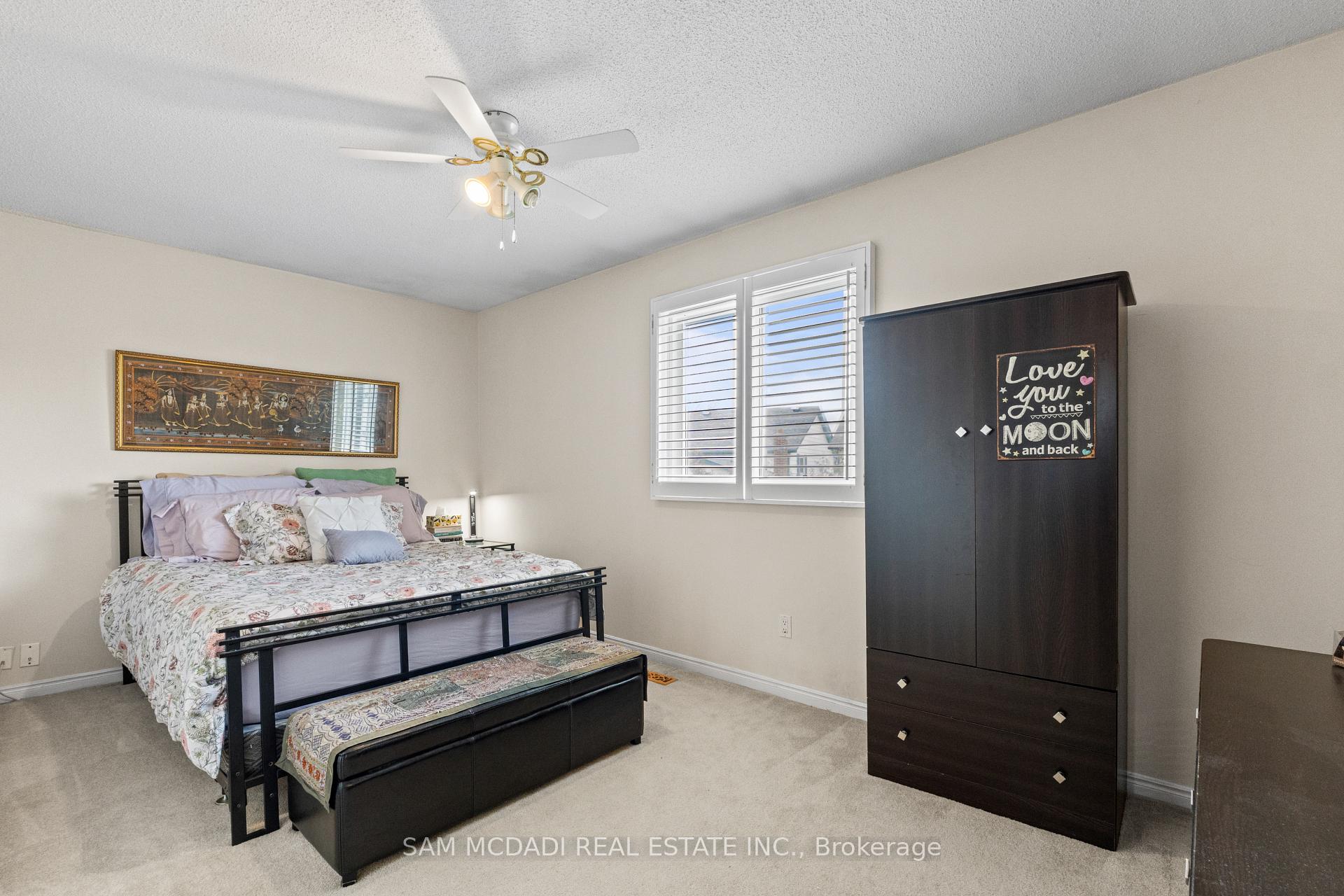 Photo 19 of 1004 Queensbridge Drive, Mississauga, Creditview — HOMEH