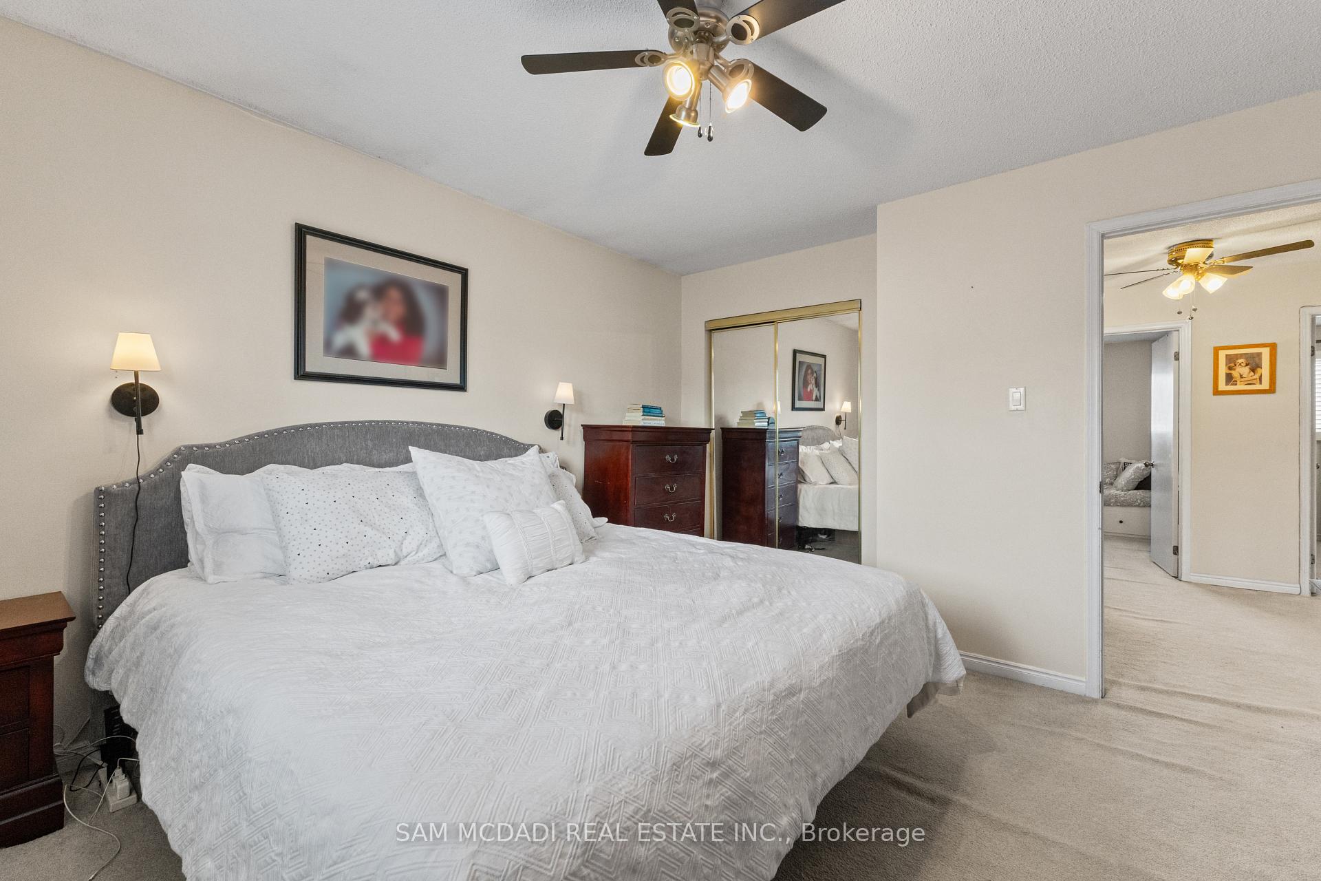 Photo 24 of 1004 Queensbridge Drive, Mississauga, Creditview — HOMEH
