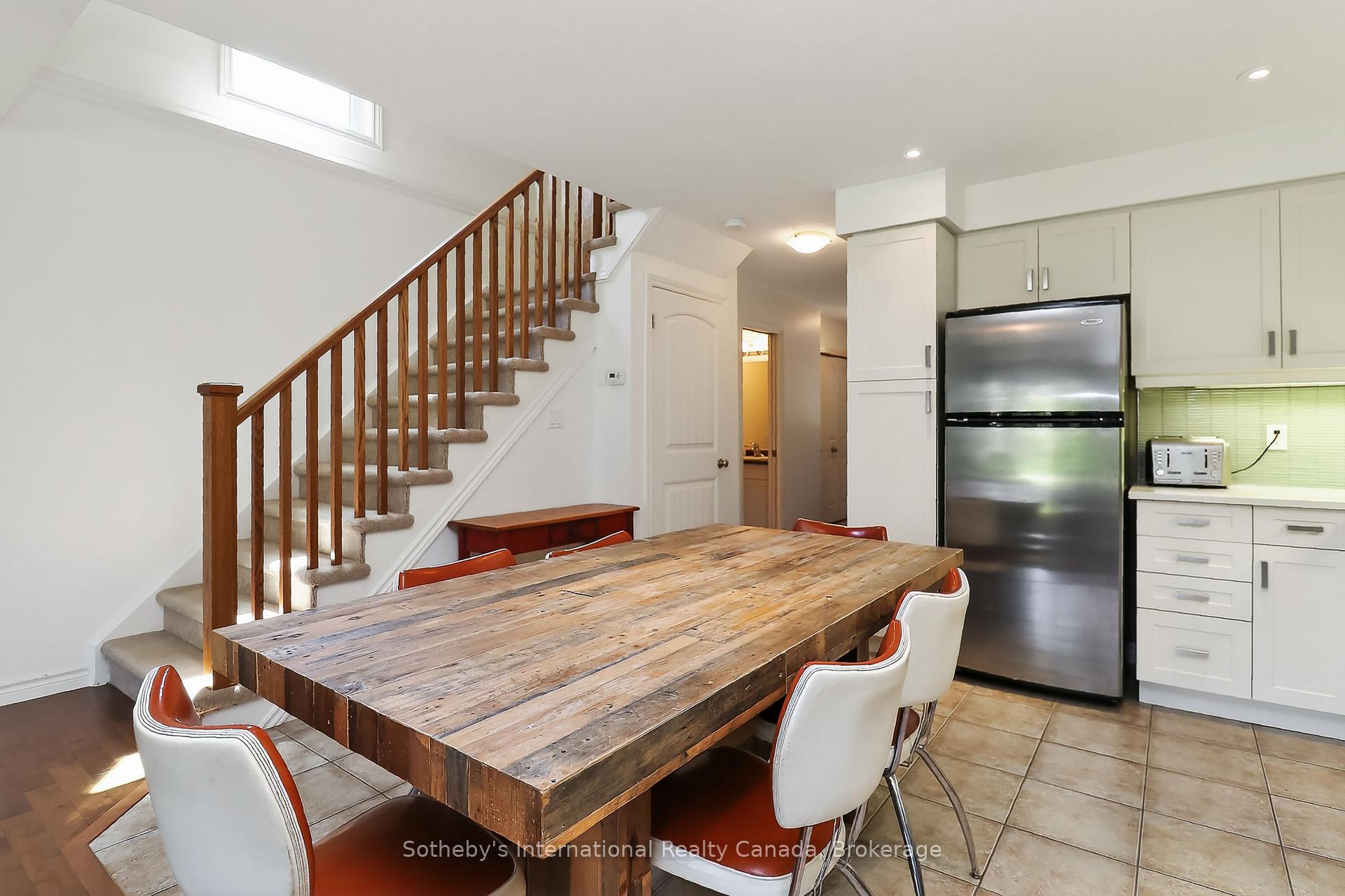 Photo 9 of 49 Silver Glen Boulevard, Collingwood — HOMEH