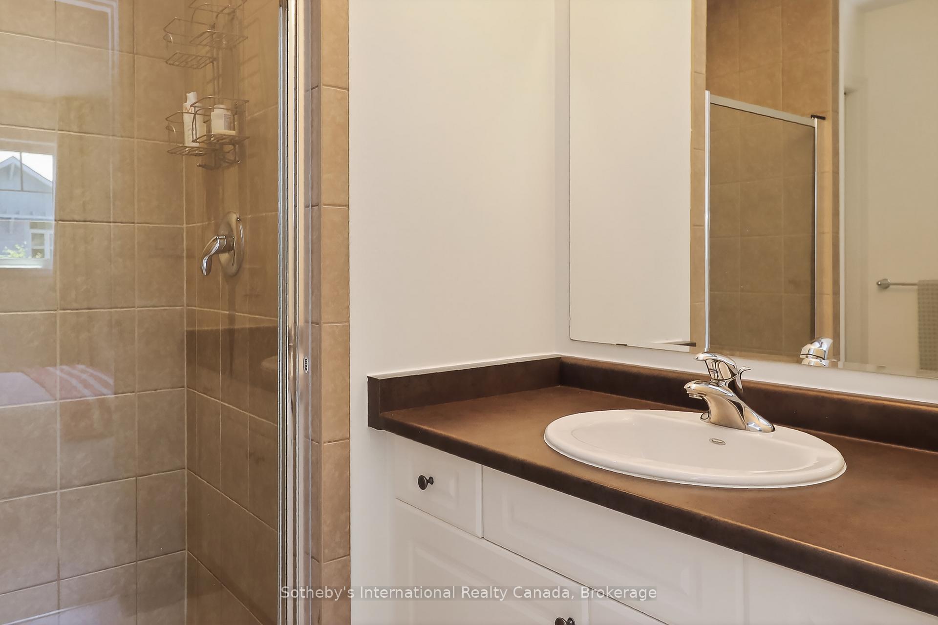 Photo 22 of 49 Silver Glen Boulevard, Collingwood — HOMEH