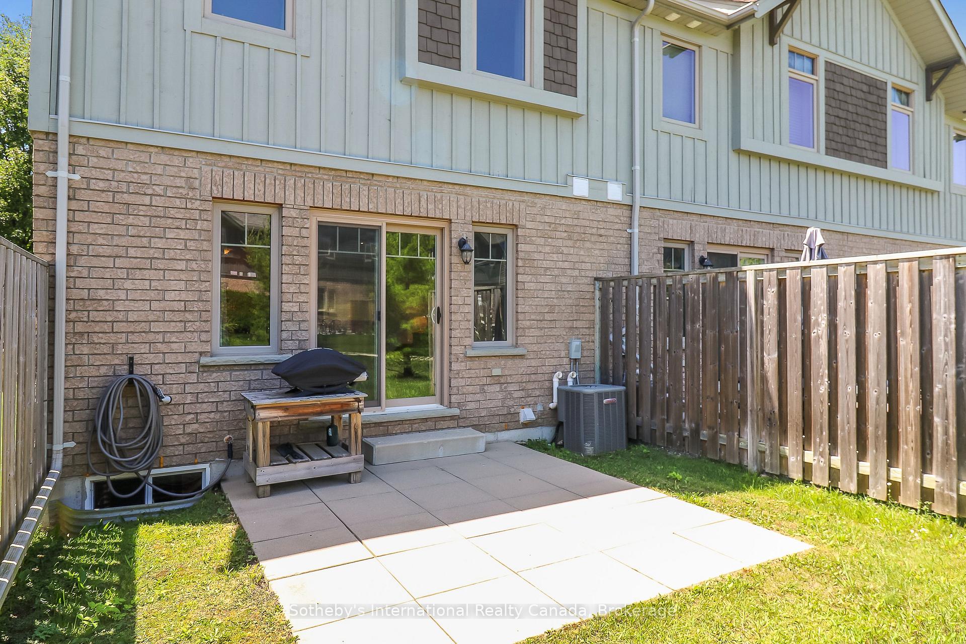Photo 31 of 49 Silver Glen Boulevard, Collingwood — HOMEH