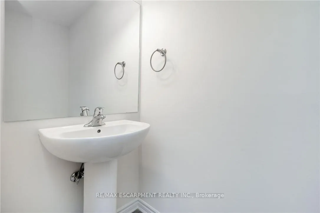 Photo 12 of Unit 39, 305 Garner Road, Hamilton, Ancaster — HOMEH