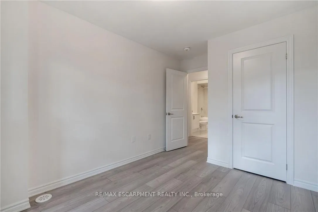 Photo 32 of Unit 39, 305 Garner Road, Hamilton, Ancaster — HOMEH