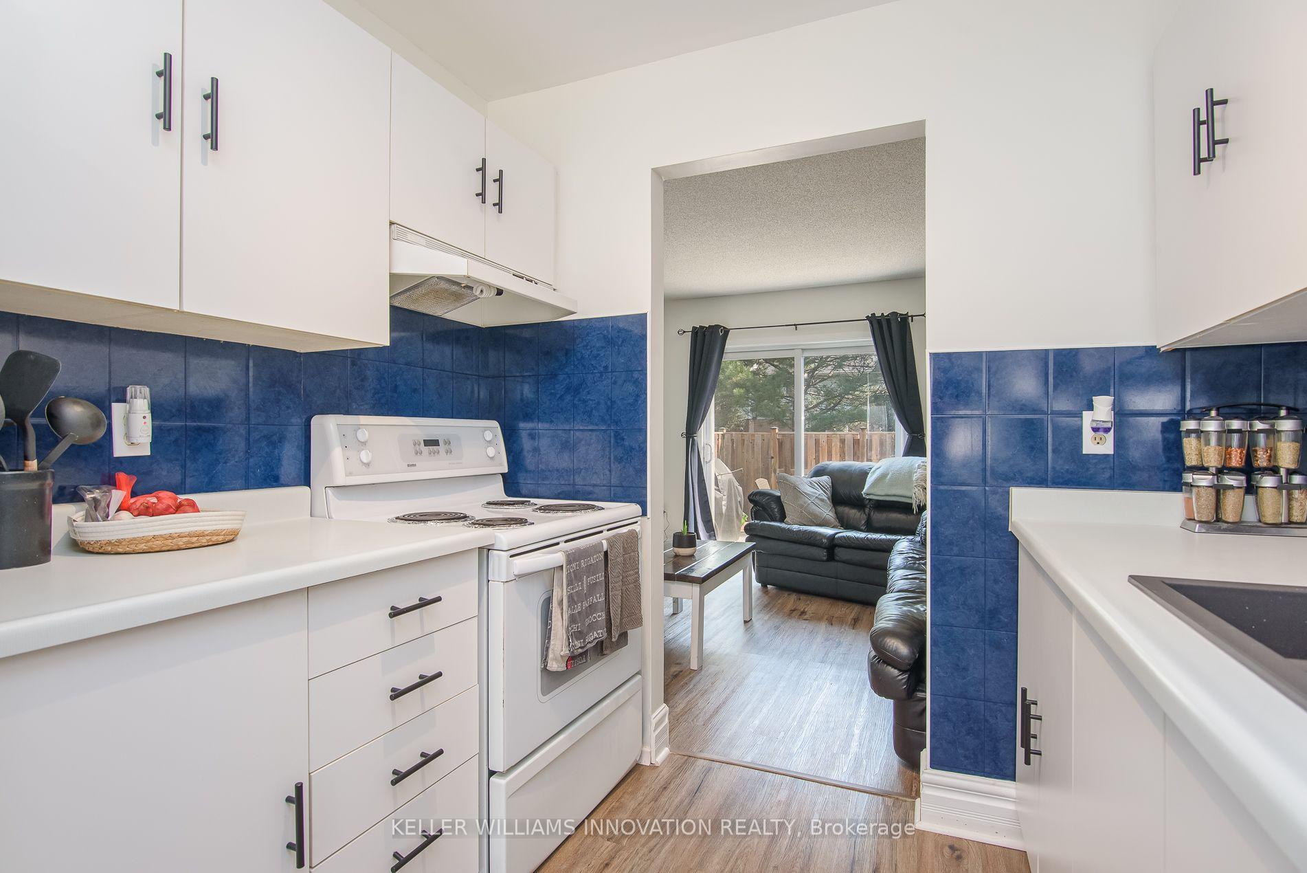 Photo 3 of Unit 5, 90 Ferman Drive, Guelph, Willow West/Sugarbush/West Acres — HOMEH
