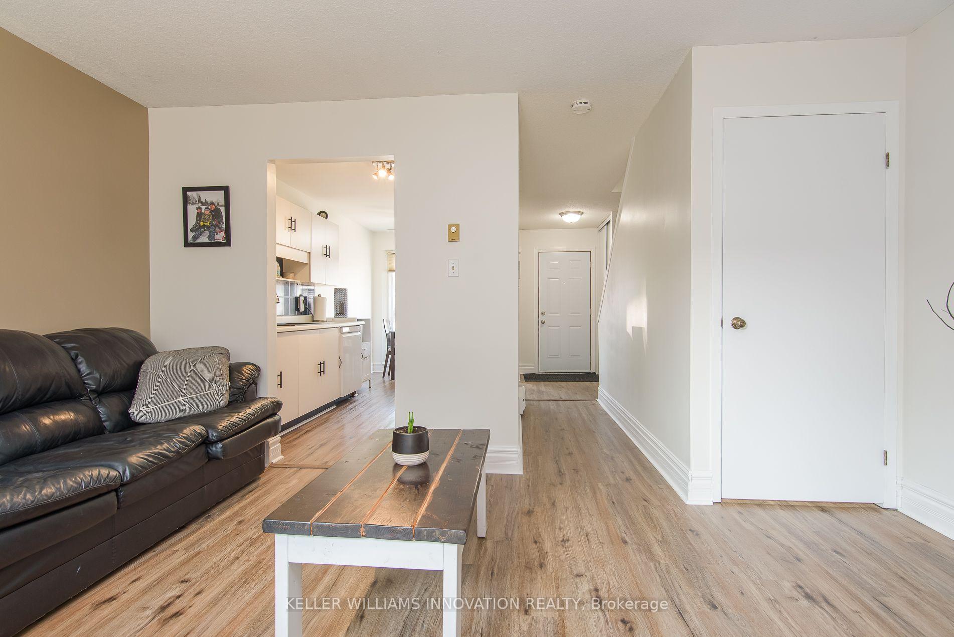 Photo 13 of Unit 5, 90 Ferman Drive, Guelph, Willow West/Sugarbush/West Acres — HOMEH