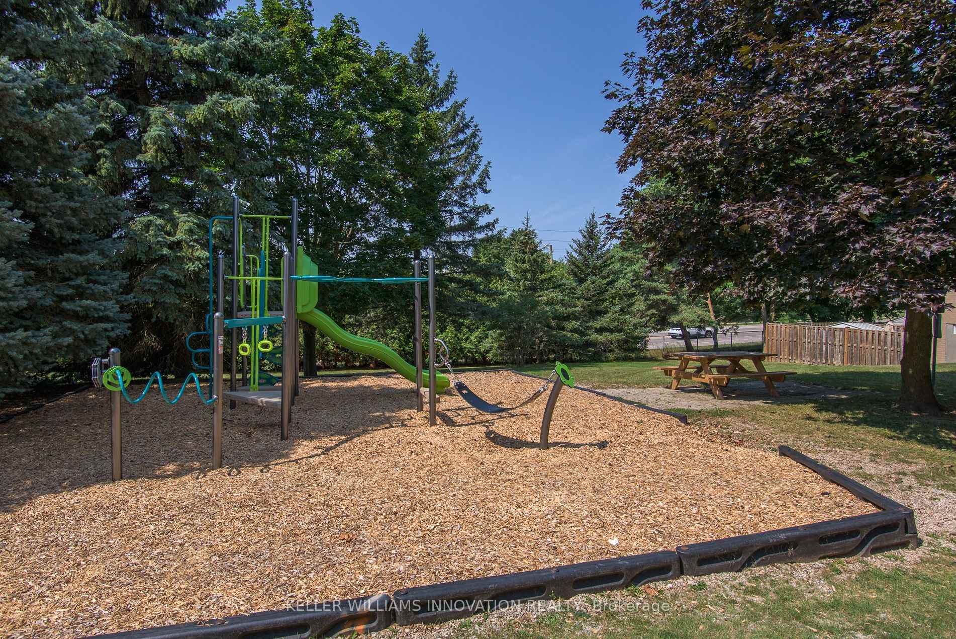 Photo 37 of Unit 5, 90 Ferman Drive, Guelph, Willow West/Sugarbush/West Acres — HOMEH