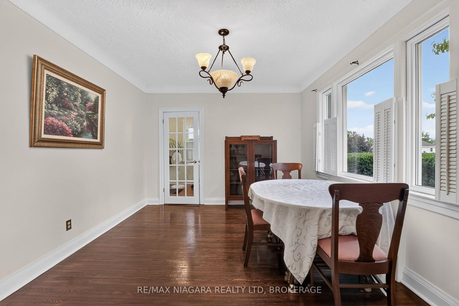 Photo 17 of 5735 Hanan Avenue, Niagara Falls, Hospital — HOMEH