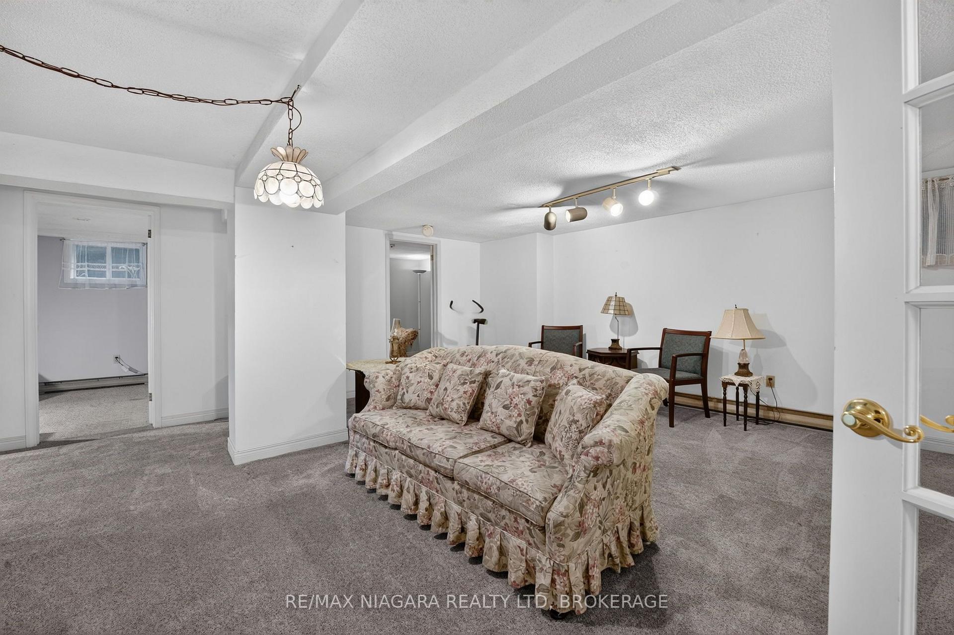 Photo 27 of 5735 Hanan Avenue, Niagara Falls, Hospital — HOMEH