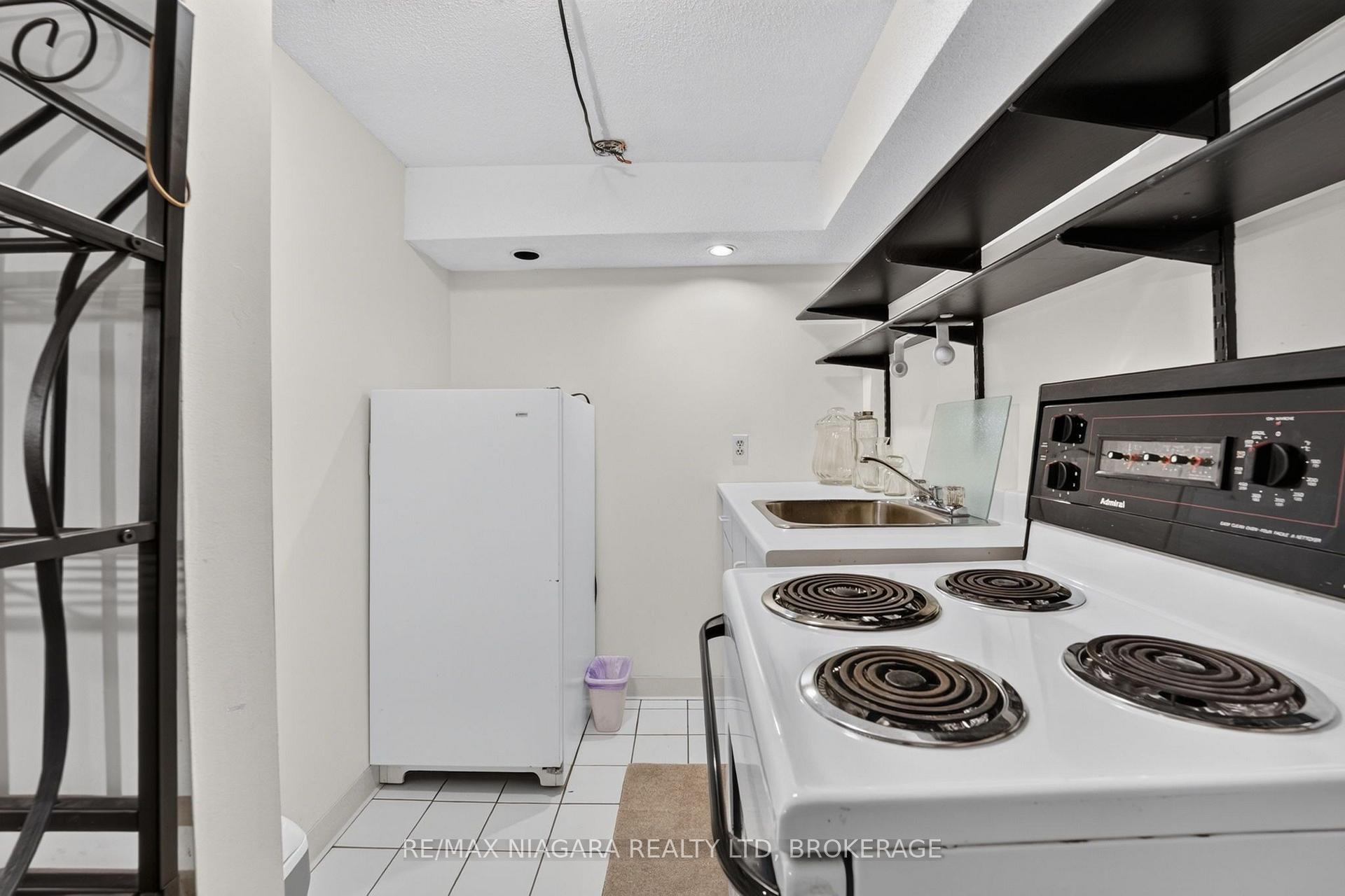 Photo 30 of 5735 Hanan Avenue, Niagara Falls, Hospital — HOMEH