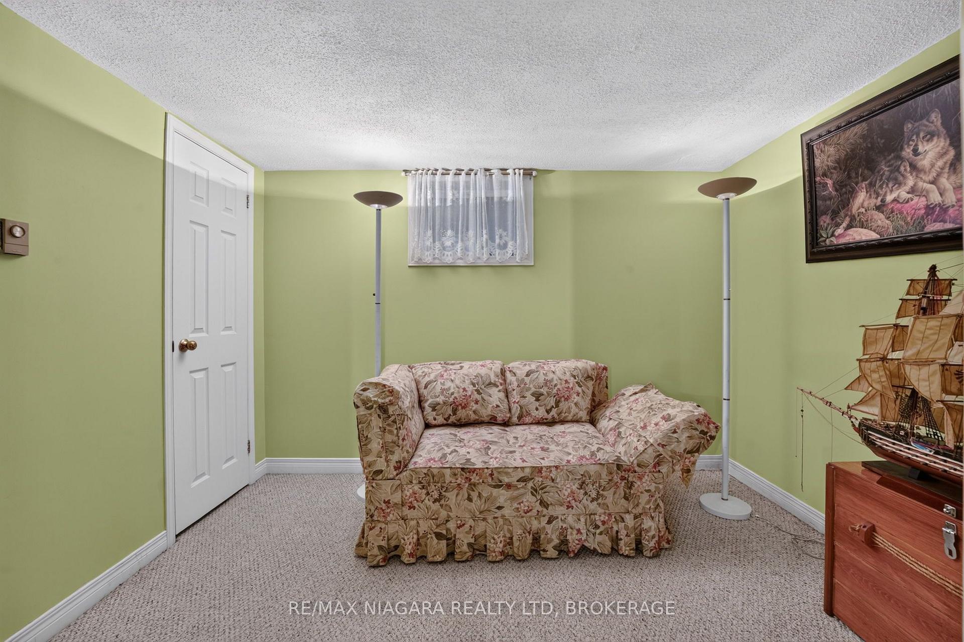 Photo 31 of 5735 Hanan Avenue, Niagara Falls, Hospital — HOMEH