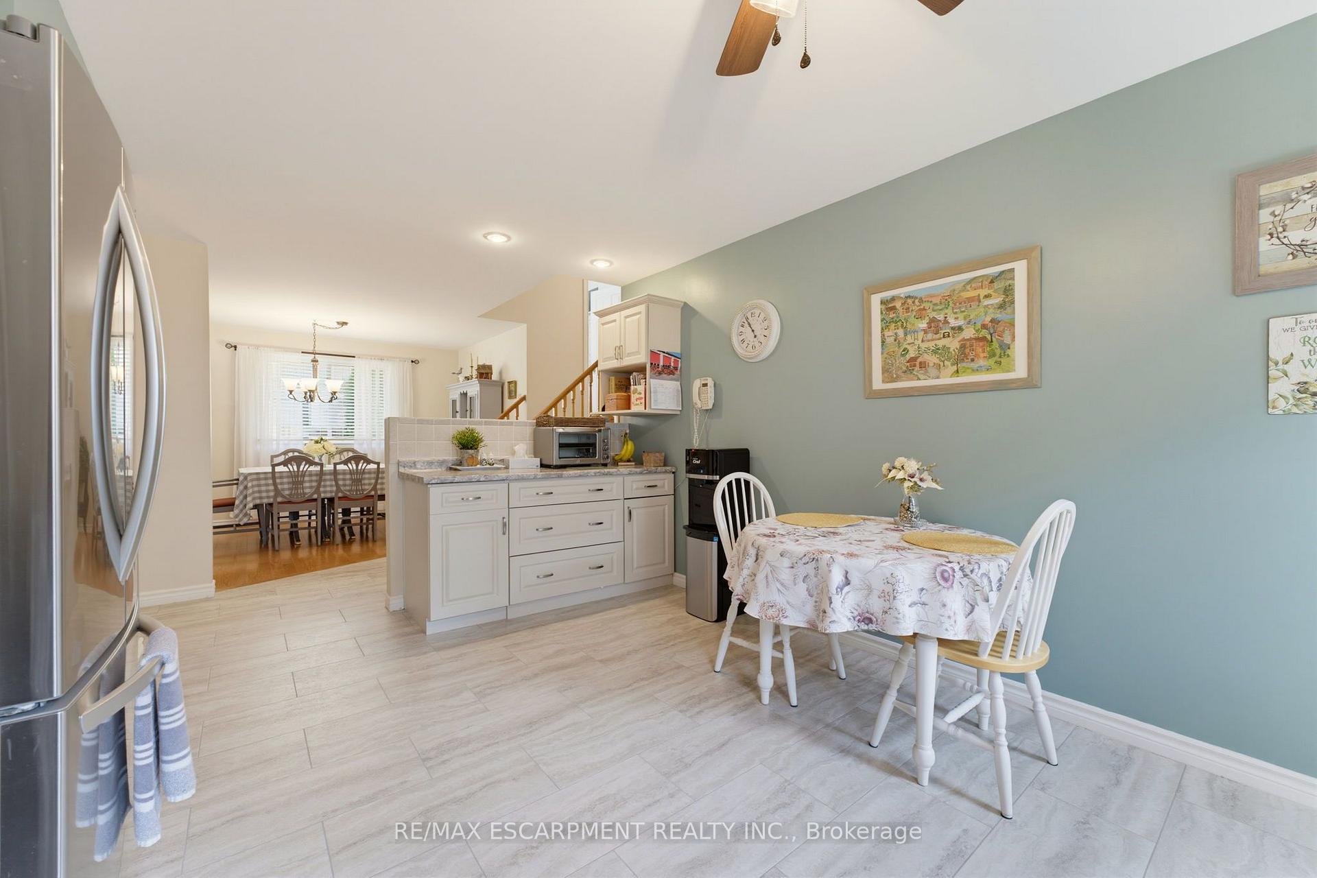 Photo 12 of 17 Buchanan Drive, Haldimand — HOMEH