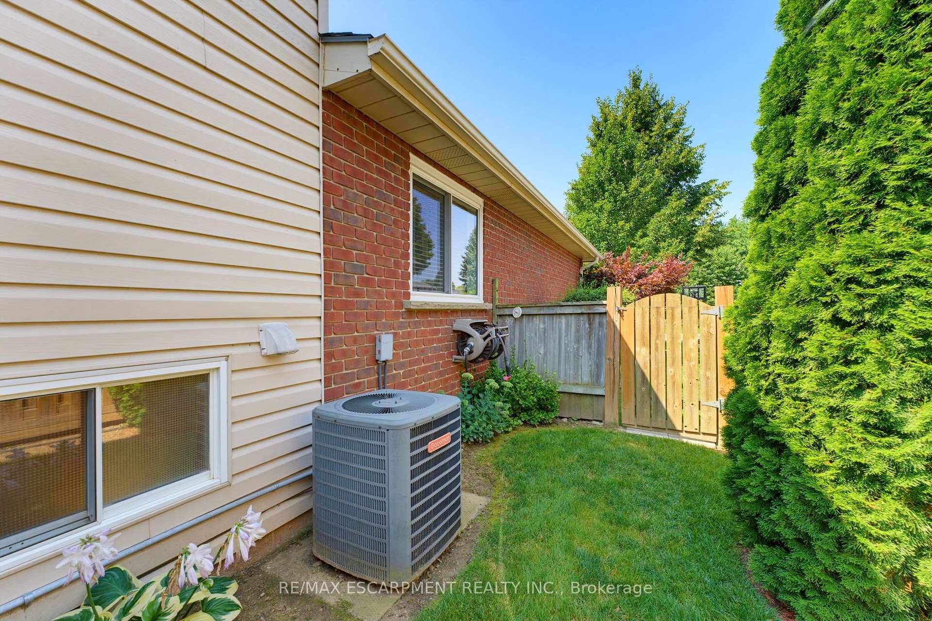 Photo 36 of 17 Buchanan Drive, Haldimand — HOMEH